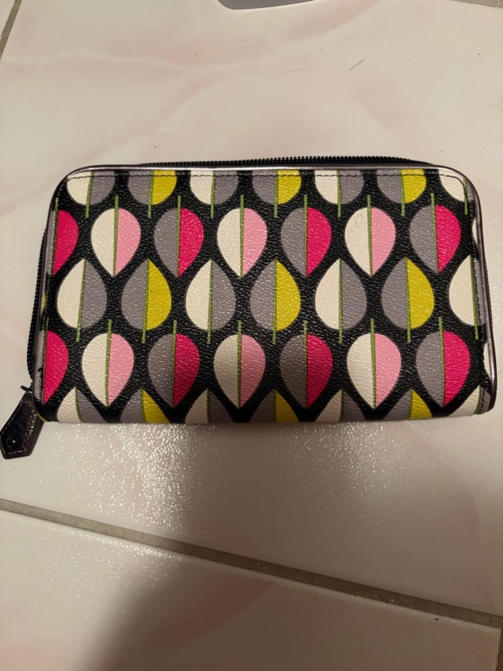 Vera Bradley Zip Around Wallet - Picture 2 of 3